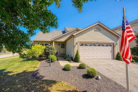 Photo of 106 Purple Finch Loop, Pataskala, OH 43062 (MLS # 225034823)