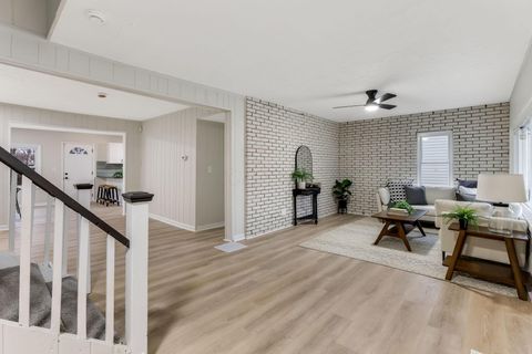 Tiny photo for 2186 Middlehurst Drive, Columbus, OH 43219 (MLS # 226000511)