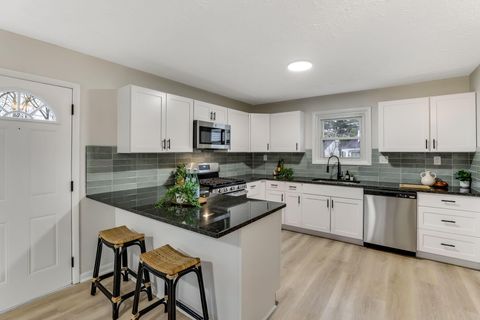 Tiny photo for 2186 Middlehurst Drive, Columbus, OH 43219 (MLS # 226000511)