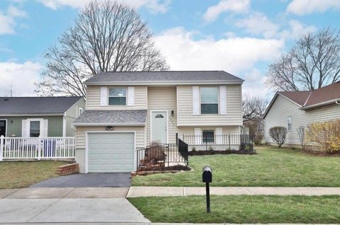 Photo of 2955 Hubbardton Place, Reynoldsburg, OH 43068 (MLS # 226033998)