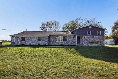 Photo of 1144 Spring Valley Road, London, OH 43140 (MLS # 226038580)