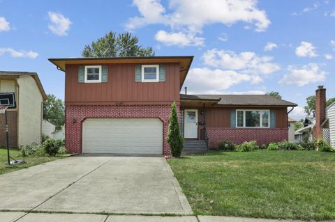 Photo of 2087 Teakwood Drive, Columbus, OH 43229 (MLS # 226008861)