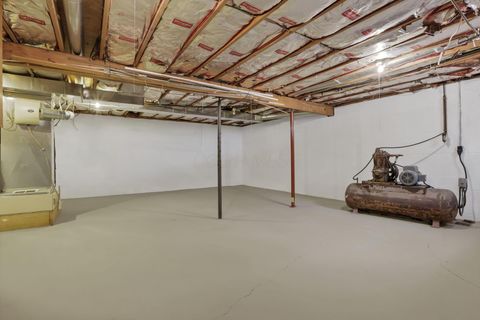 Tiny photo for 3832 Fallsburg Road NE, Newark, OH 43055 (MLS # 226002430)