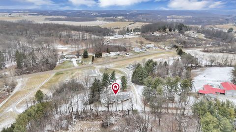 Tiny photo for 3832 Fallsburg Road NE, Newark, OH 43055 (MLS # 226002430)