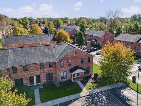Photo of 6446 Brookedge Court, Dublin, OH 43017 (MLS # 226040021)