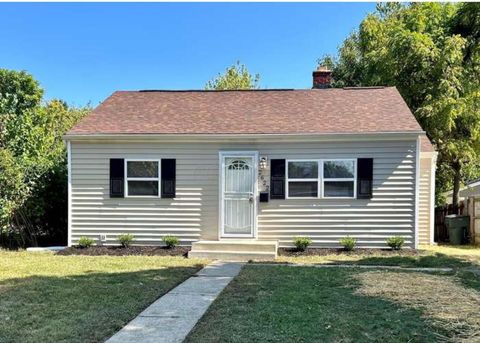 Photo of 2622 Howey Road, Columbus, OH 43211 (MLS # 225037601)