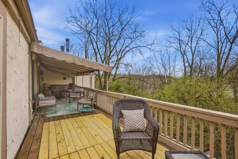 Tiny photo for 1404 Lake Shore Drive C #C, Columbus, OH 43204 (MLS # 226009626)