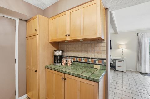 Tiny photo for 1404 Lake Shore Drive C #C, Columbus, OH 43204 (MLS # 226009626)