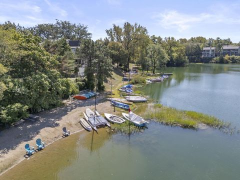 Tiny photo for 1404 Lake Shore Drive C #C, Columbus, OH 43204 (MLS # 226009626)