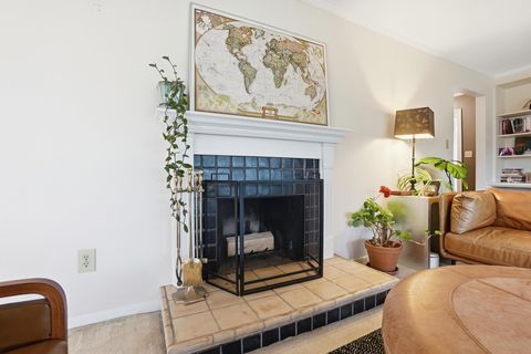 Tiny photo for 1404 Lake Shore Drive C #C, Columbus, OH 43204 (MLS # 226009626)