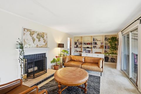 Tiny photo for 1404 Lake Shore Drive C #C, Columbus, OH 43204 (MLS # 226009626)