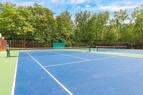 Tiny photo for 1404 Lake Shore Drive C #C, Columbus, OH 43204 (MLS # 226009626)