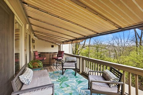 Photo of 1404 Lake Shore Drive C #C, Columbus, OH 43204 (MLS # 226009626)