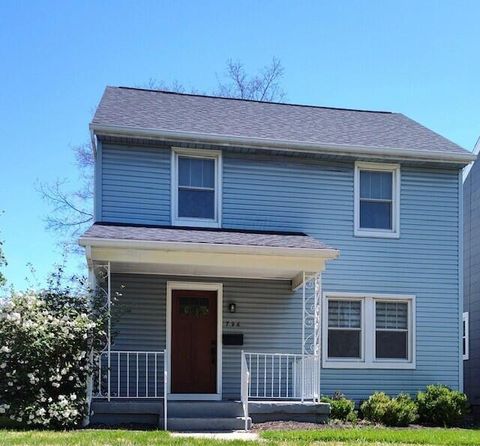 Photo of 796 Gladden Road, Columbus, OH 43212 (MLS # 226011618)