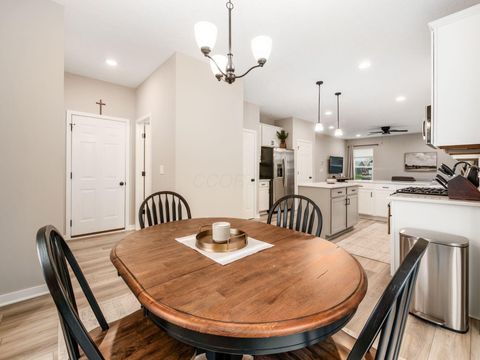 Tiny photo for 3696 Old Glory Loop, Powell, OH 43065 (MLS # 225040259)