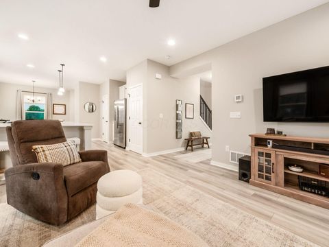 Tiny photo for 3696 Old Glory Loop, Powell, OH 43065 (MLS # 225040259)