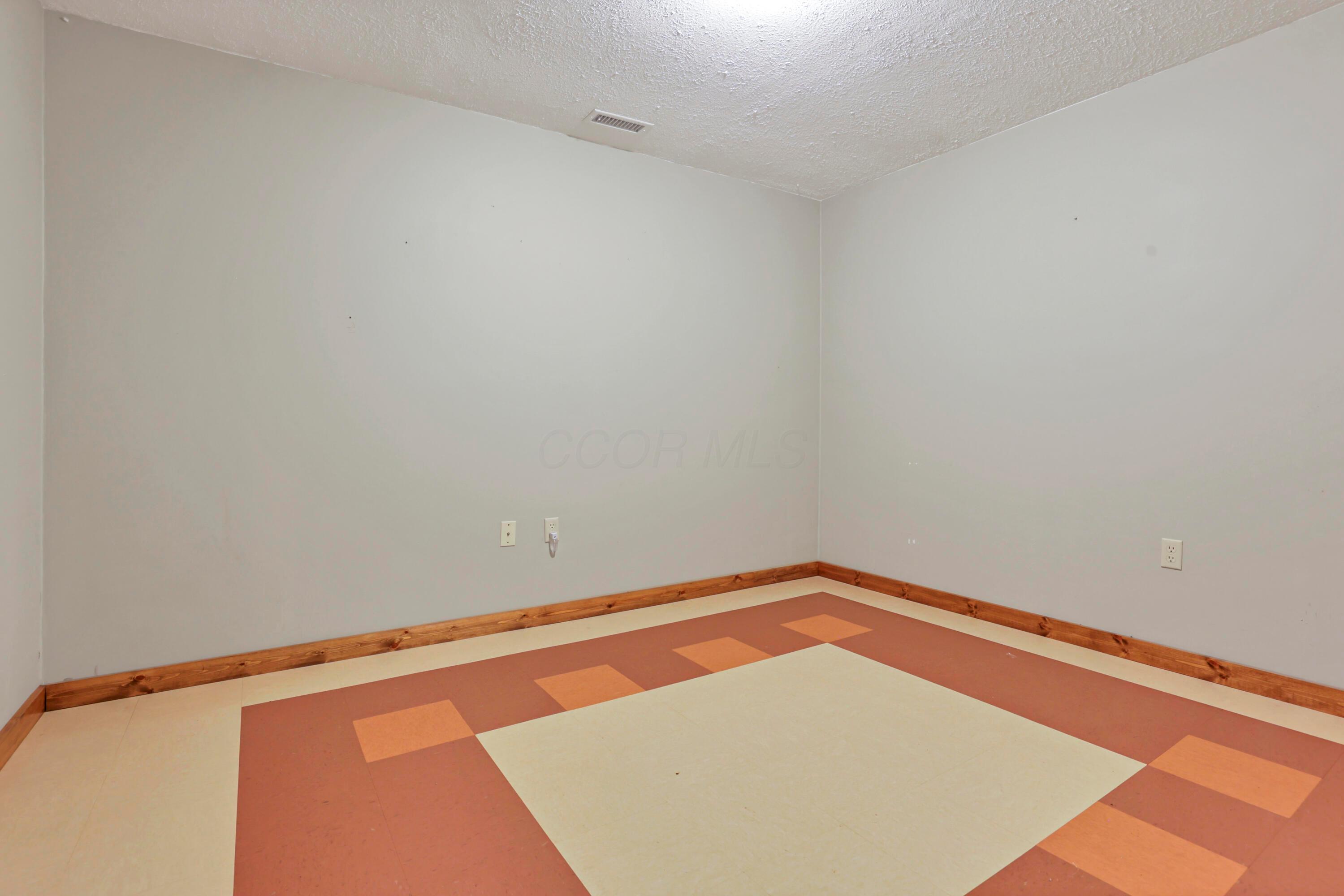 14105 Portie Flamingo Road, Corning, Ohio image 47