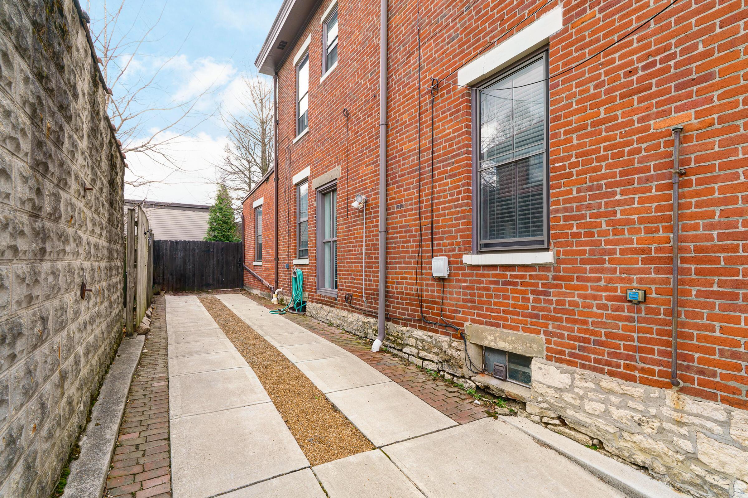 145 E Columbus Street, Columbus, Ohio image 30