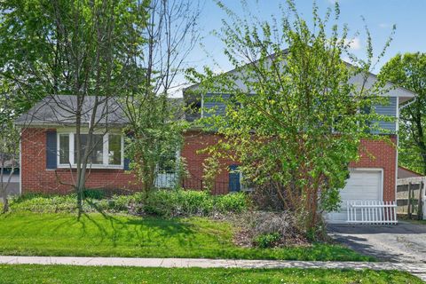 4487 Dundee Avenue Columbus OH 43227