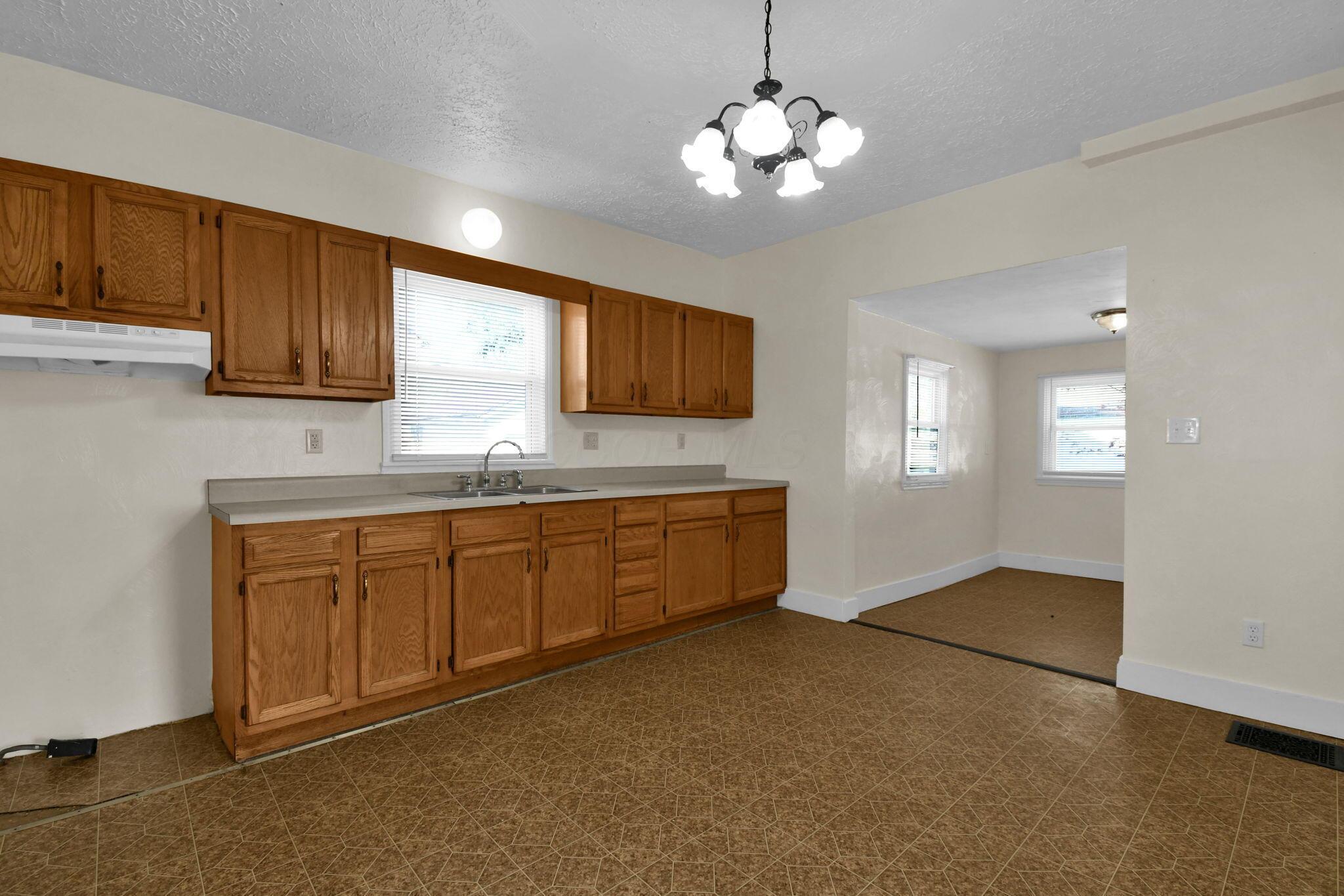 375 Mcpherson Street