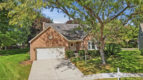 Photo of 359 Leaning Fence Court, Pickerington, OH 43147 (MLS # 226038786)
