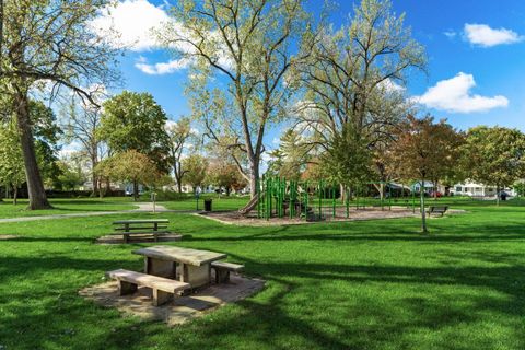 Tiny photo for 2725 Homecroft Drive, Columbus, OH 43211 (MLS # 225039530)