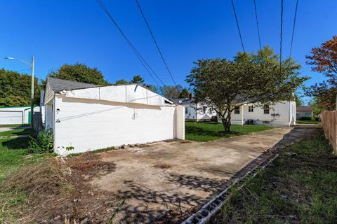 Tiny photo for 2725 Homecroft Drive, Columbus, OH 43211 (MLS # 225039530)