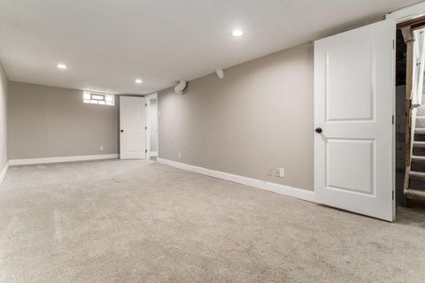 Tiny photo for 2725 Homecroft Drive, Columbus, OH 43211 (MLS # 225039530)