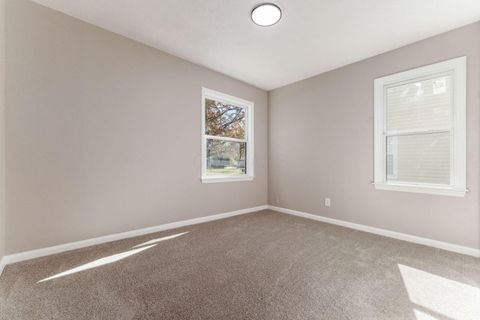Tiny photo for 2725 Homecroft Drive, Columbus, OH 43211 (MLS # 225039530)