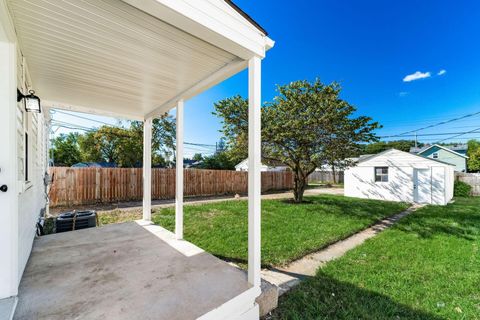 Tiny photo for 2725 Homecroft Drive, Columbus, OH 43211 (MLS # 225039530)
