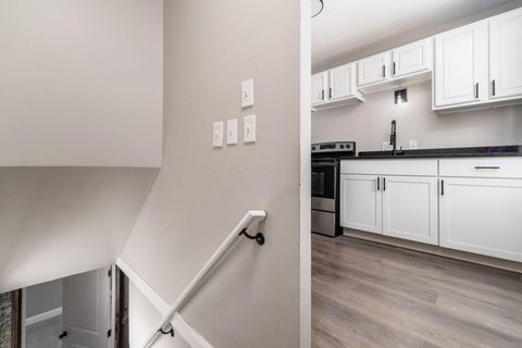 Tiny photo for 2725 Homecroft Drive, Columbus, OH 43211 (MLS # 225039530)