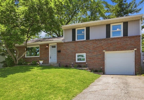 Photo of 3419 Clearview Avenue, Columbus, OH 43221 (MLS # 226020580)