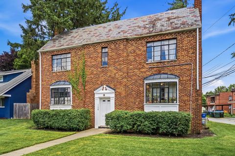 Photo of 1756 Wyandotte Road, Columbus, OH 43212 (MLS # 226024495)