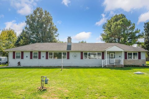 Photo of 5151 Bixby Road, Groveport, OH 43125 (MLS # 225039474)