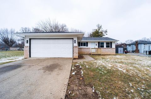 Photo of 3689 Beacontree Drive, Columbus, OH 43224 (MLS # 226005243)