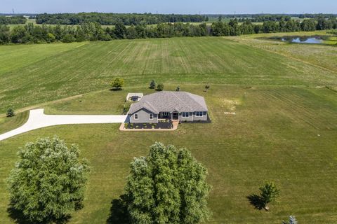 Photo of 18200 State Route 347, Raymond, OH 43067 (MLS # 226010539)
