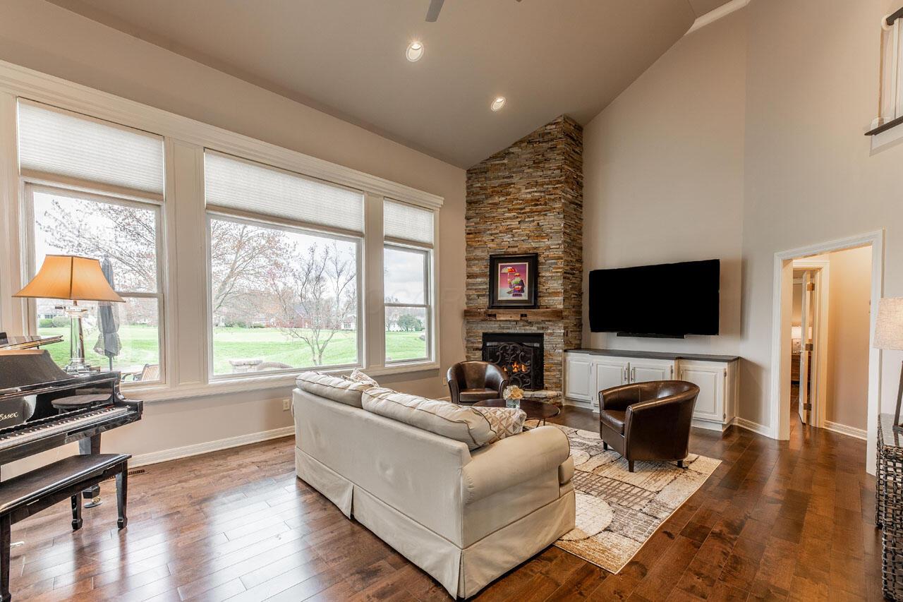 6961 Princeville Court, Blacklick, Ohio image 4