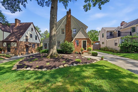 Photo of 394 Arden Road, Columbus, OH 43214 (MLS # 226027778)