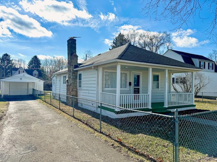 204 Maplewood Avenue, Mount Vernon, Ohio image 1