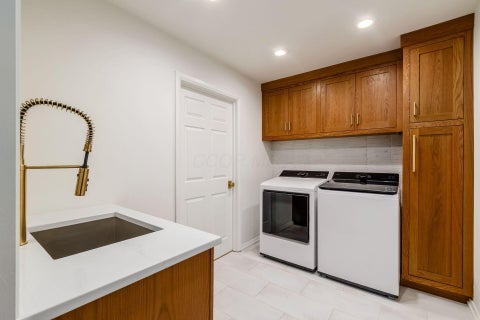 Tiny photo for 6530 Plesenton Drive, Worthington, OH 43085 (MLS # 226028776)