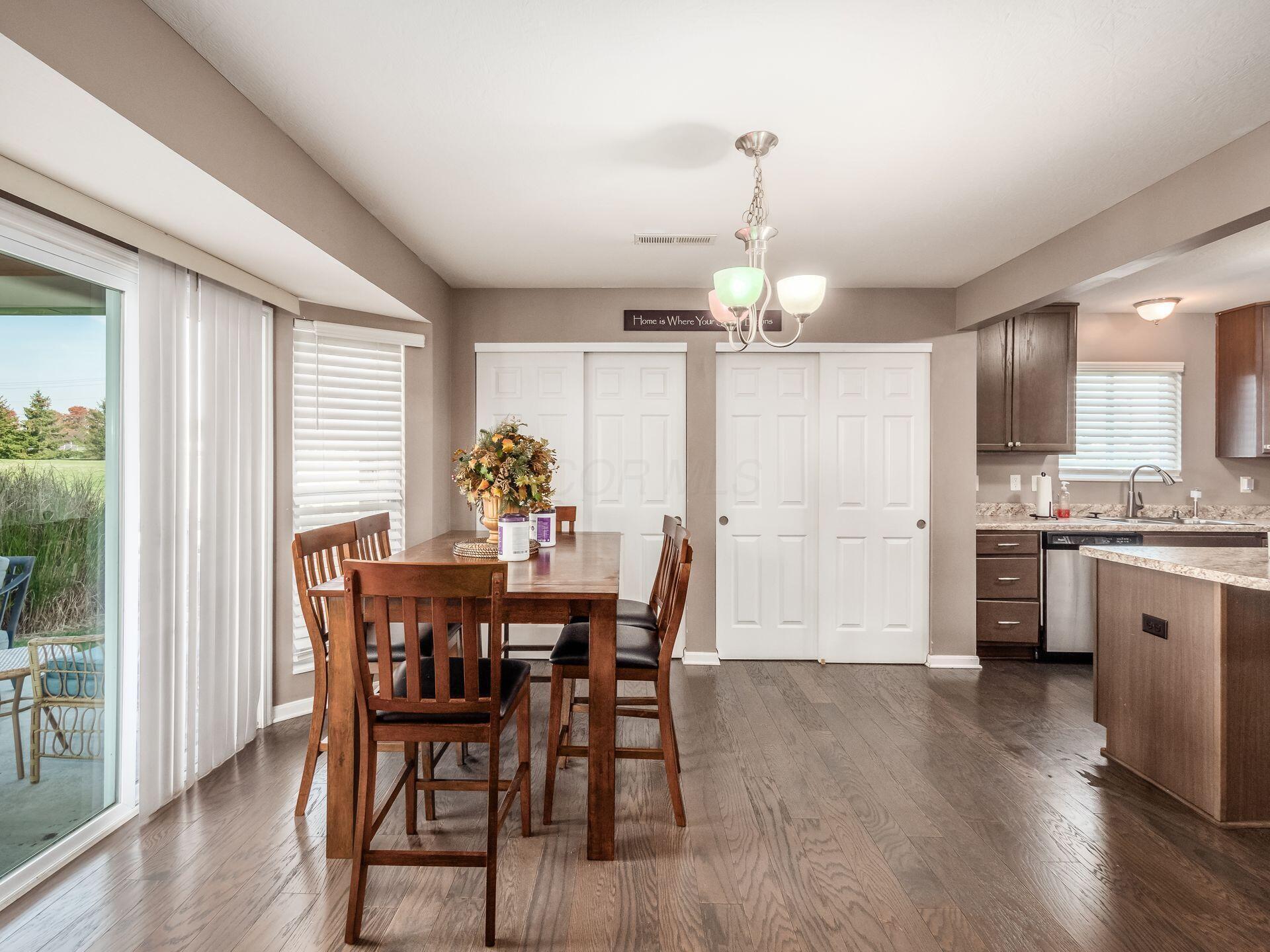 8212 Royal Elm Drive, Blacklick, Ohio image 6