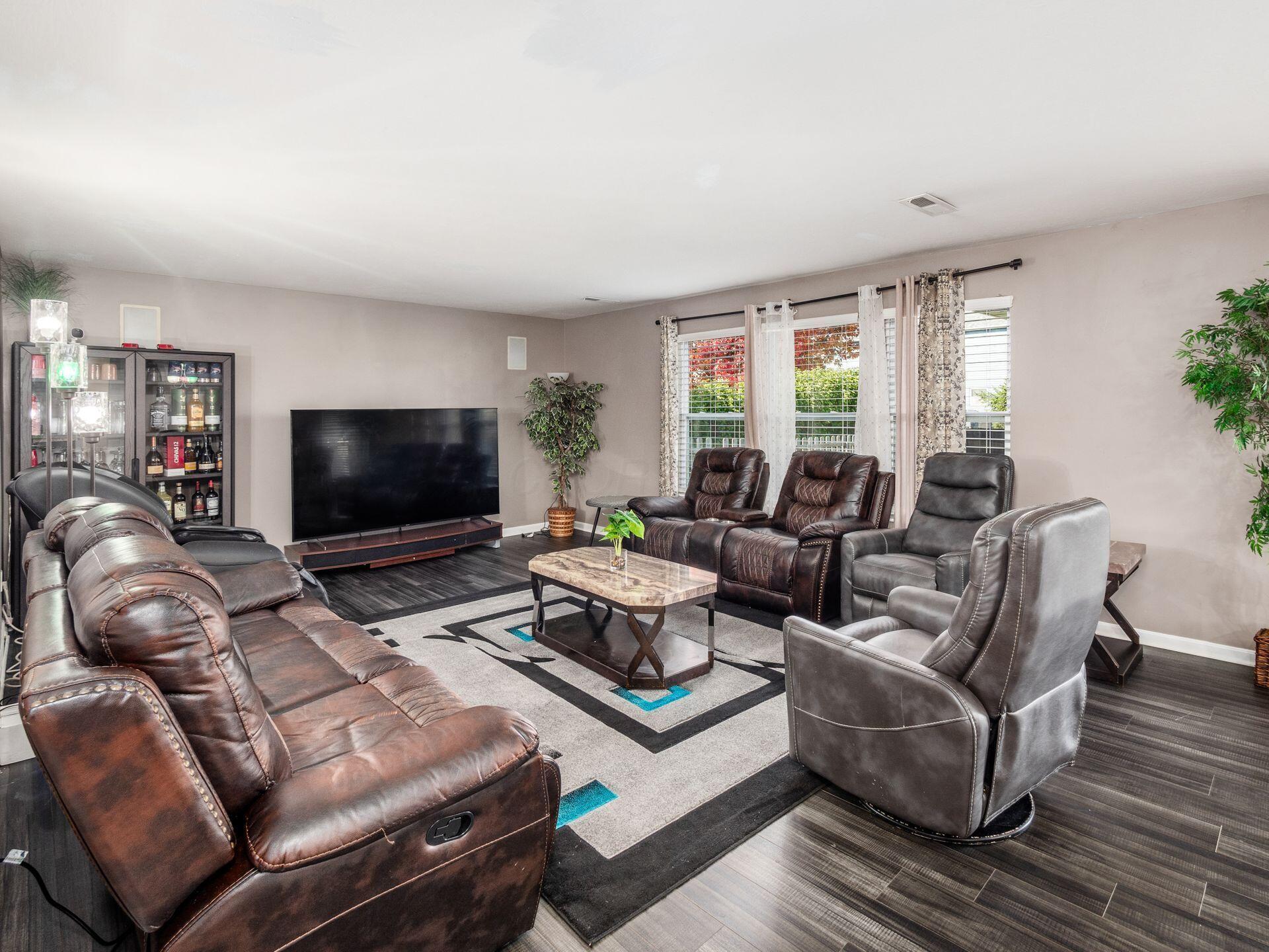 8212 Royal Elm Drive, Blacklick, Ohio image 10