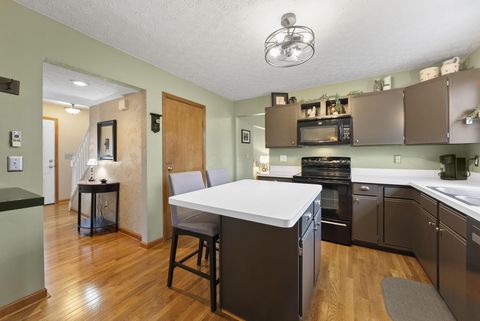 Tiny photo for 4294 Demorest Road, Grove City, OH 43123 (MLS # 226000032)