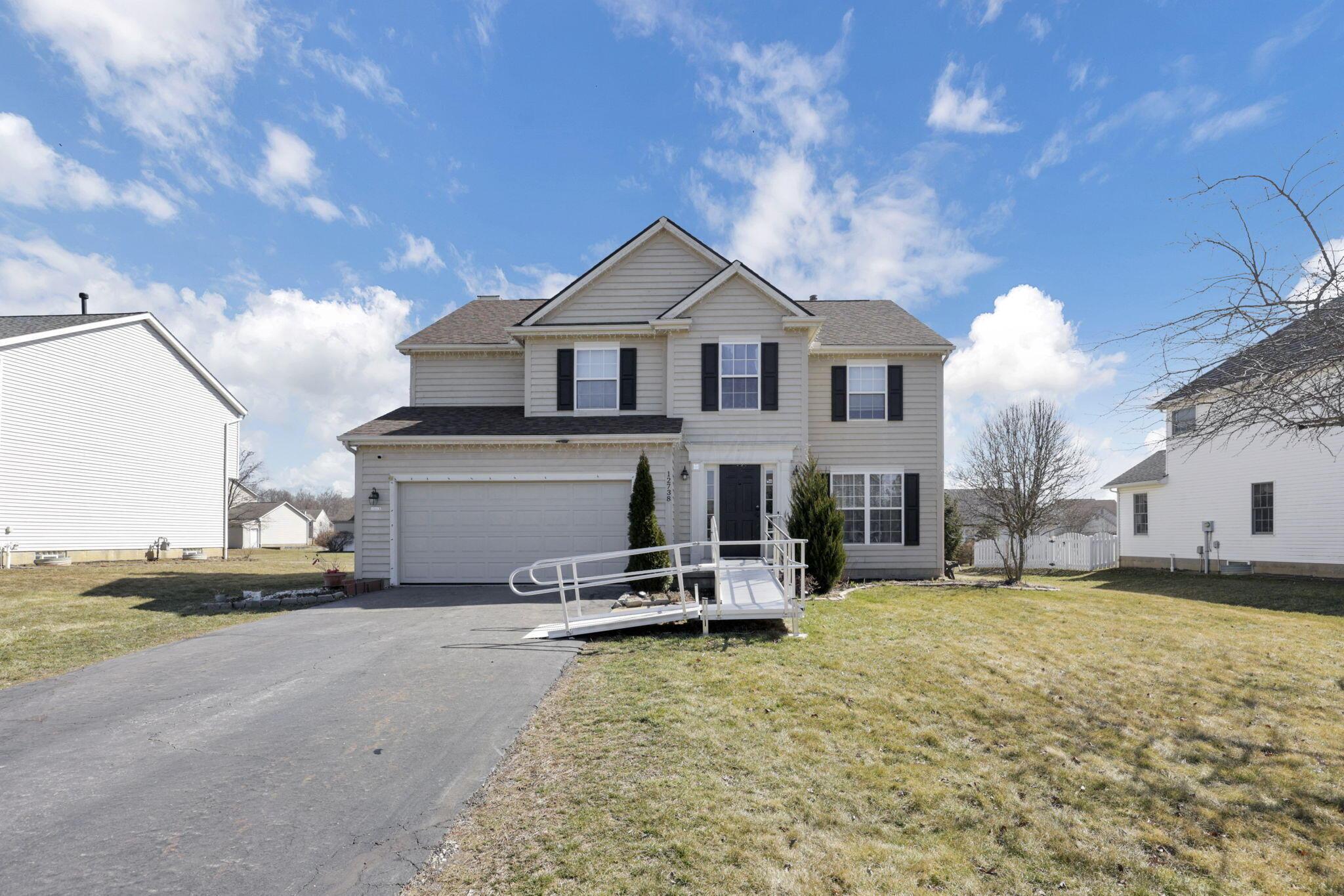 12738 Saratoga Lane, Pickerington, Ohio image 1