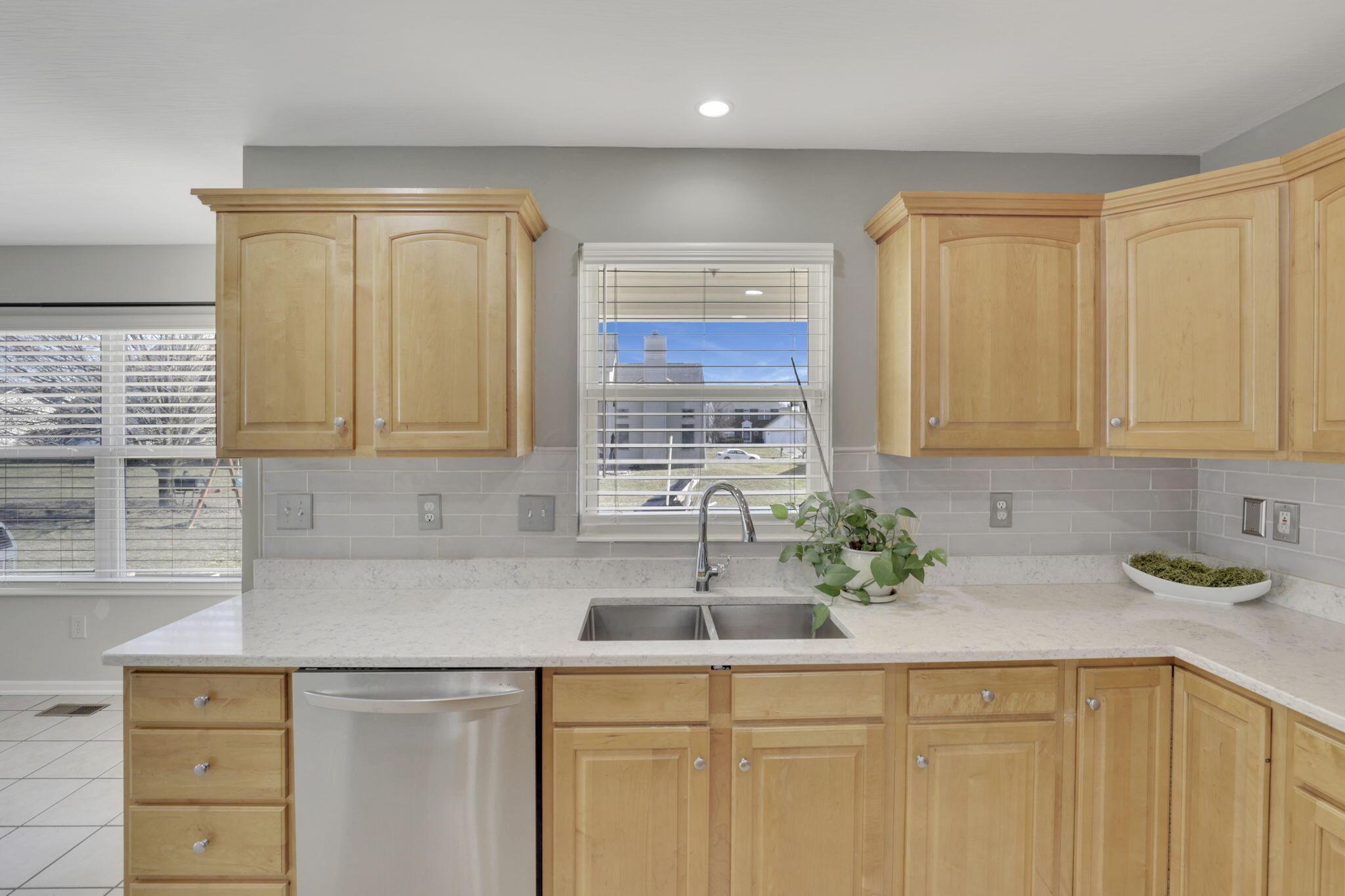 12738 Saratoga Lane, Pickerington, Ohio image 13