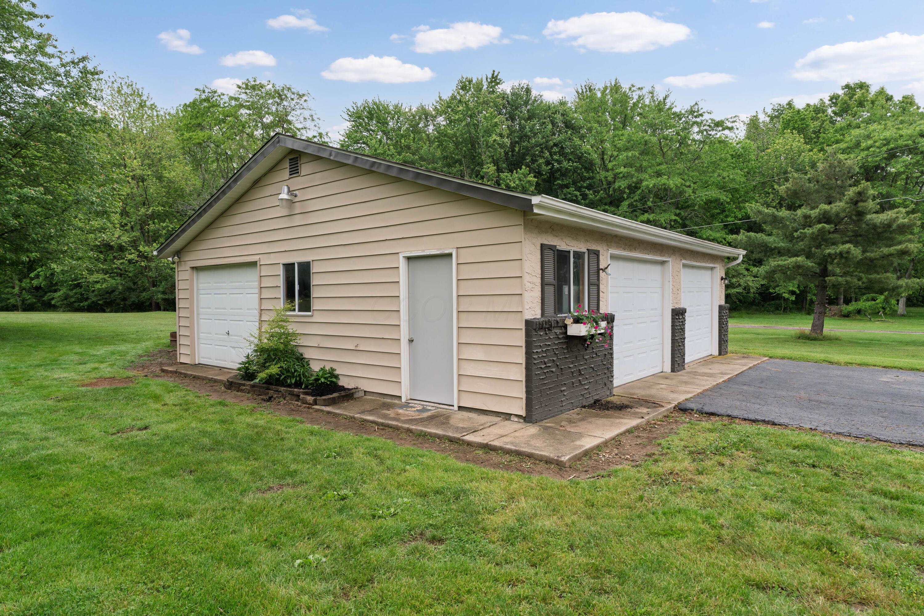 8036 Smoke Road, Pataskala, Ohio image 46