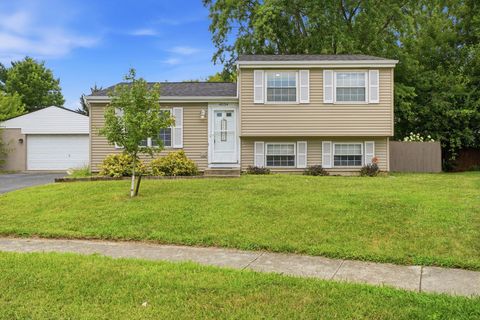 Photo of 4034 Deer Lake Way, Columbus, OH 43204 (MLS # 226026731)