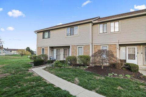 Photo of 7522 Stone Lake Drive, Dublin, OH 43016 (MLS # 226010653)