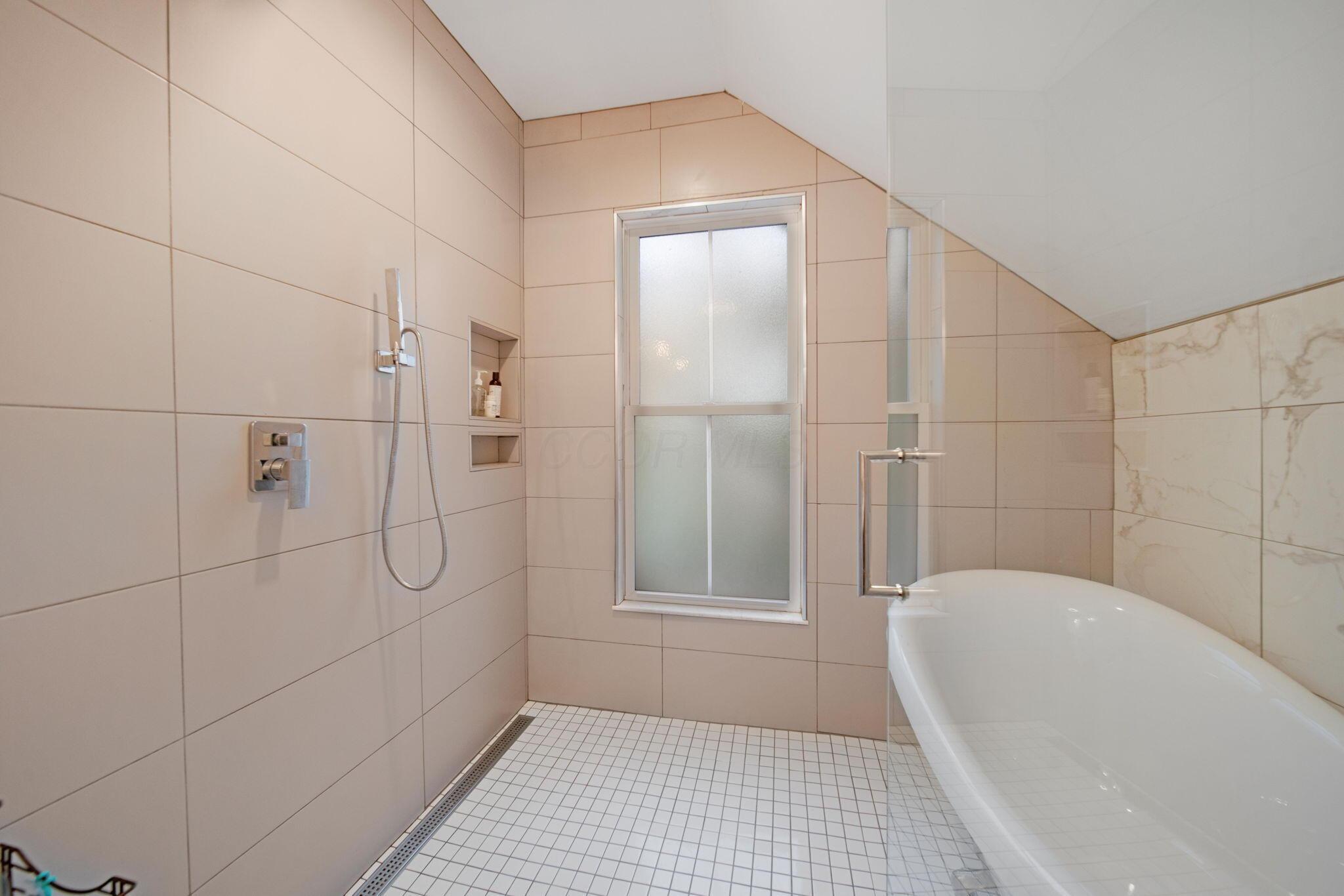 618 Berkeley Road, Columbus, Ohio image 39