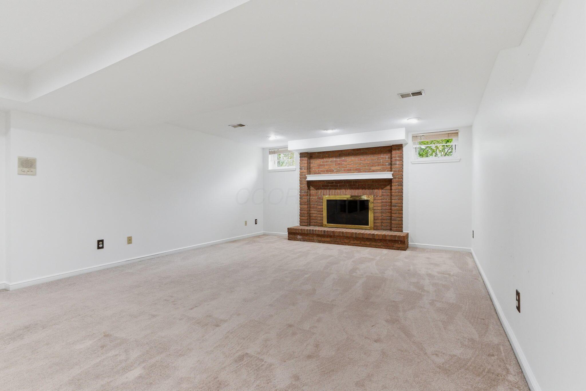 Powell, Ohio, 43065, United States, 5 Bedrooms Bedrooms, ,6 BathroomsBathrooms,Residential,Active,1989786